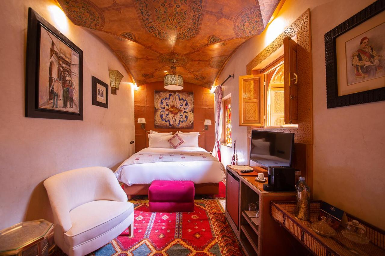 Elegancia Boutique & Pensión 4*